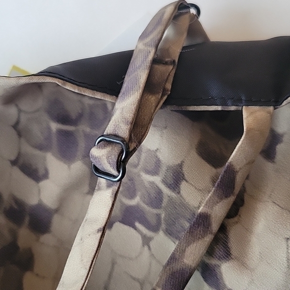 ASOS Snake Print Crop Top NWT - Picture 6 of 10